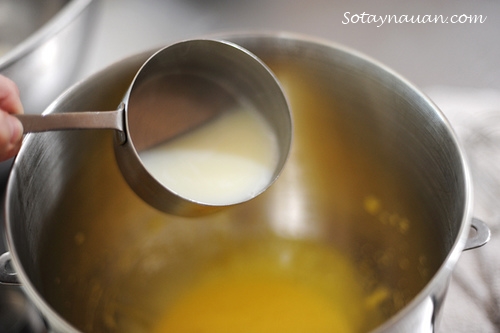 Cách làm kem cốm thơm mát cho ngày hè