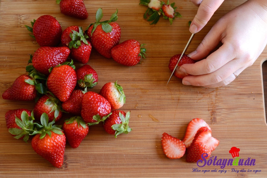Cách làm kem dâu tây socola