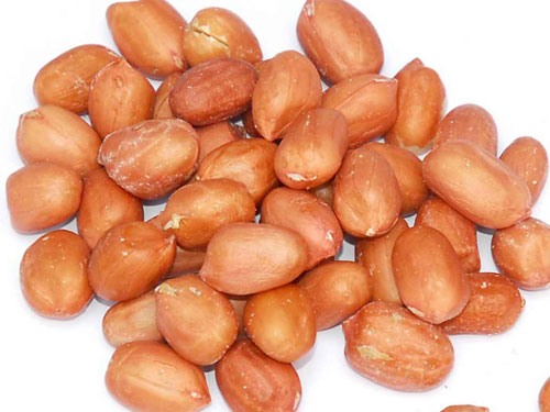 Cách làm kẹo đậu phộng làm món ăn vặt mùa mưa