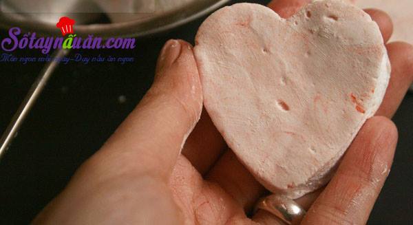 Cách làm kẹo marshmallow phủ chocolate bơ lạc siêu ngon