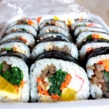 Cách làm kimbap ngon theo chuẩn ẩm thực Hàn Quốc