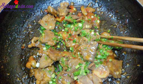 Cách làm lưỡi heo xào chua ngọt thơm ngon hấp dẫn