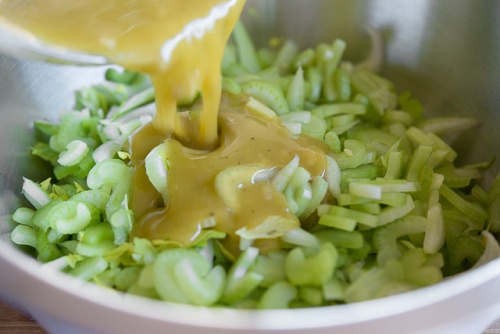 Cách làm măng ngâm tỏi ớt ngon, để cực lâu mà không nổi màng