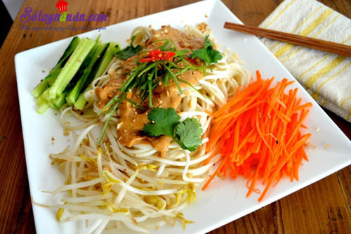 Cách làm mì lạnh đơn giản mà tuyệt ngon