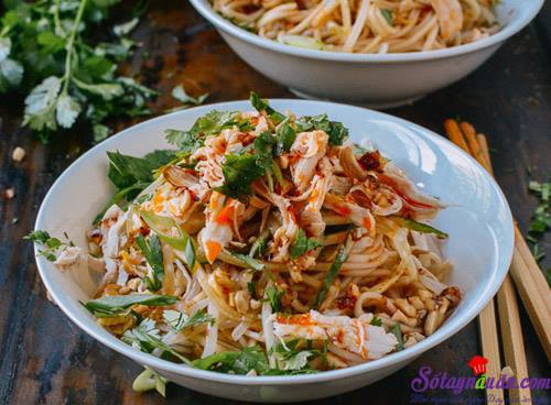 Cách làm mì trộn thịt gà ngon đến miếng cuối cùng