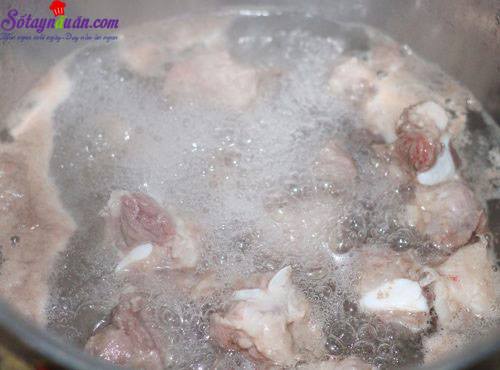 Cách làm mì vịt tiềm thơm ngon đúng điệu