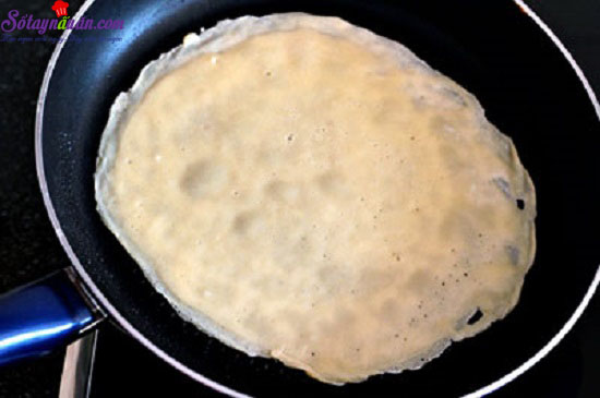 Cách làm món bánh crepe nhân táo đơn giản mà ngon