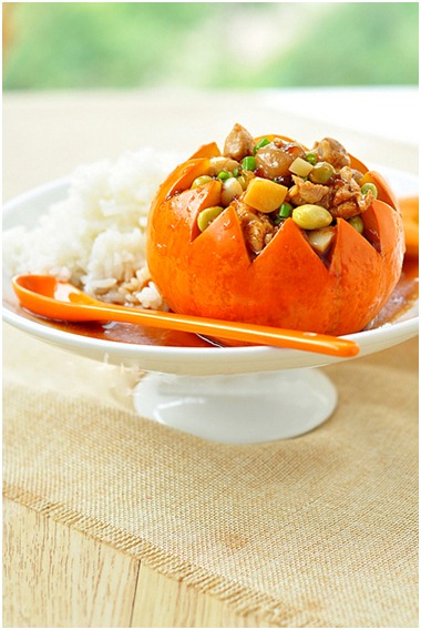 Cách làm món Gà Hấp Bí Đỏ ngon