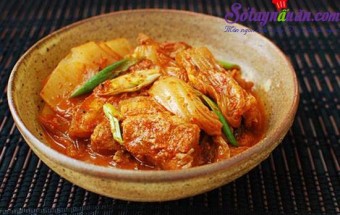 Cách làm món kim chi kho thịt