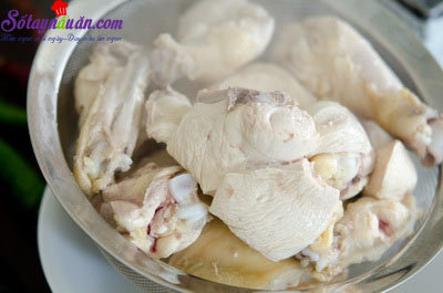 Cách làm món miến gà om coca thơm ngon hấp dẫn