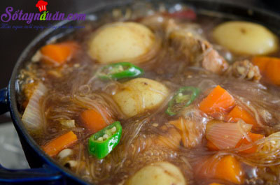 Cách làm món miến gà om coca thơm ngon hấp dẫn