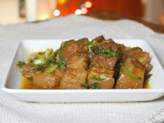 Cách làm món thịt ba rọi kho ngũ vị