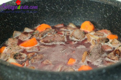 Cách làm món thịt bò hầm thơm ngon hấp dẫn