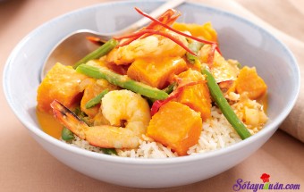 Cách làm món tôm nấu cà ri cực ngon