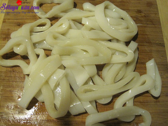 Cách làm mực chiên xù giòn ngon đơn giản tại nhà