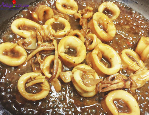 Cách làm mực sốt me dai ngon cuối tuần