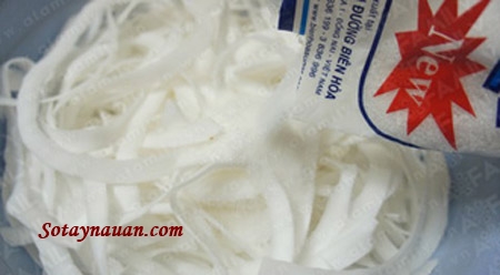 Cách làm mứt dừa thơm bùi béo ngậy đón Tết