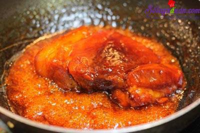 Cách làm mỳ trứng xá xíu cho bữa sáng đầy năng lượng