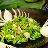 Cách làm nấm bào ngư xào bông thiên lí thanh mát, bổ dưỡng