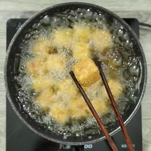 Cách làm nem khoai tây lạ miệng giòn rụm lại ngon ngất ngây