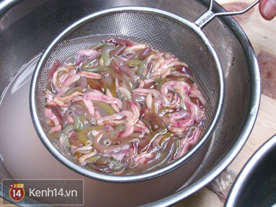 Cách làm nem rươi lạ mà quen