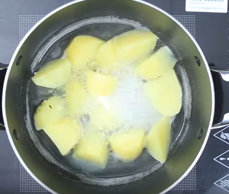 Cách làm nem váng đậu giòn thơm, lạ miệng, không ngon không lấy tiền