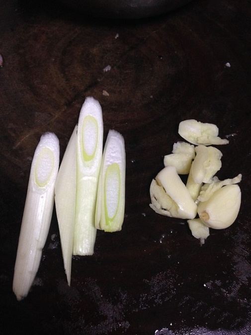 Cách làm nộm rau muống giòn ngon hấp dẫn