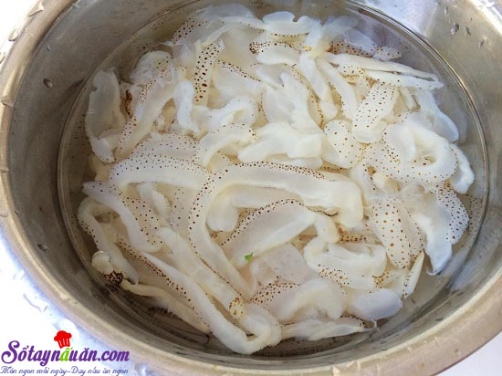 Cách làm nộm sứa tai heo ngon tại nhà