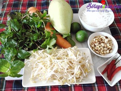 Cách làm nộm xoài rau củ thanh mát ngày hè