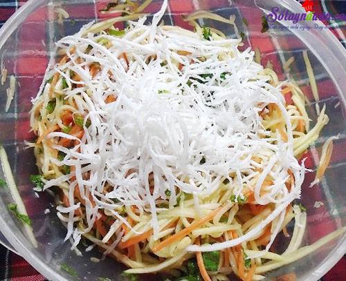 Cách làm nộm xoài rau củ thanh mát ngày hè