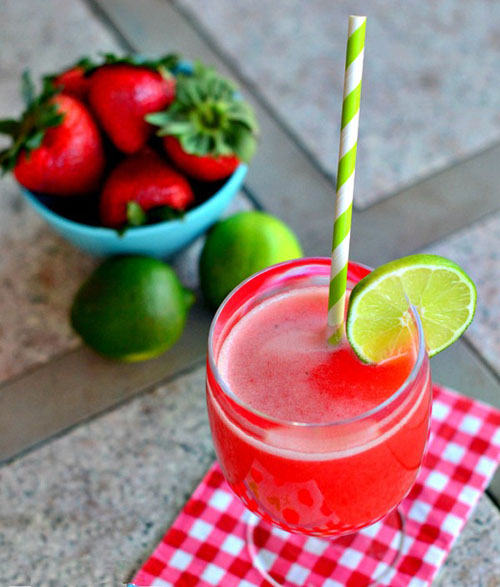 Cách làm nước chanh dâu tây thử là mê