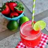 Cách làm nước chanh dâu tây thử là mê