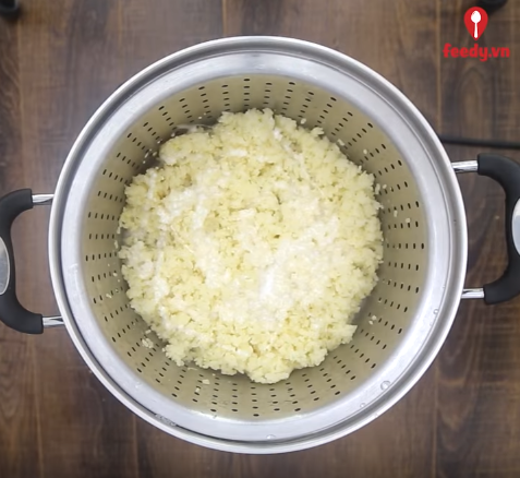 Cách làm nước ép cóc chua ngọt giải nhiệt ngày hè