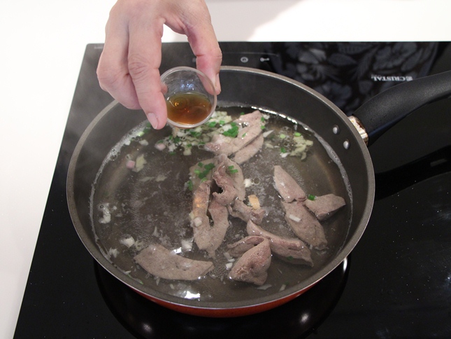 Cách làm pate gan ngon như ngoài hàng