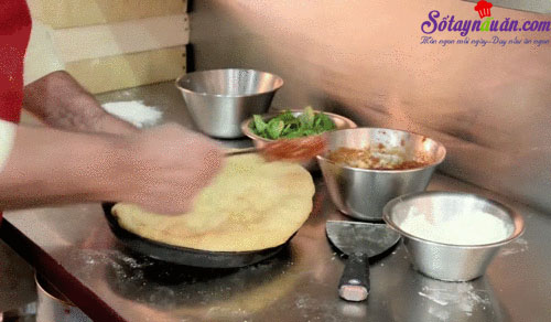 Cách làm pizza rán ngon tuyệt