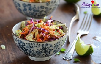 Cách làm salad rau trộn thơm ngon rực rỡ sắc màu