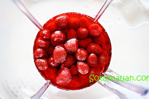 Cách làm sinh tố dâu tây ngon, mát cho mùa hè