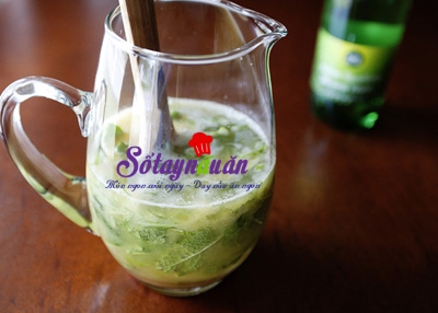 Cách làm sinh tố dứa bạc hà mát lạnh