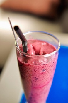 Cách làm sinh tố quả mâm xôi tuyệt ngon chiêu đãi cả nhà