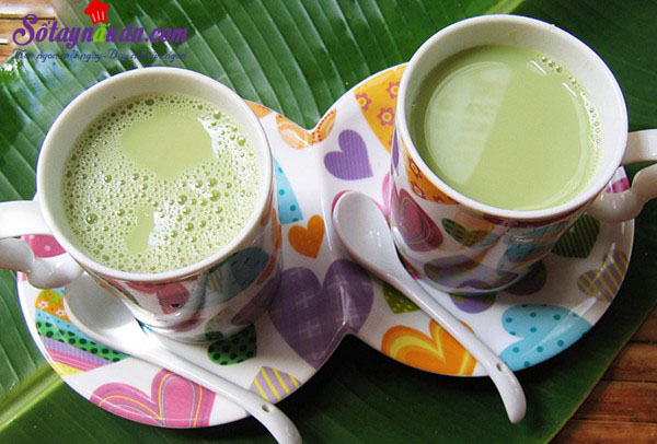 Cách làm sữa đậu nành lá dứa cho thời tiết se lạnh