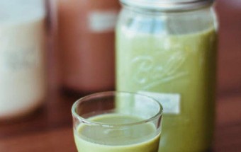 Cách làm sữa đậu nành lá dứa cho thời tiết se lạnh