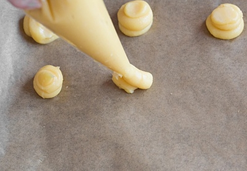 Cách làm sữa tươi chiên giòn ngon, lạ mắt ngay tại nhà