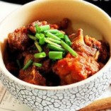 Cách làm sườn om nước dừa ngon, lạ, hấp dẫn