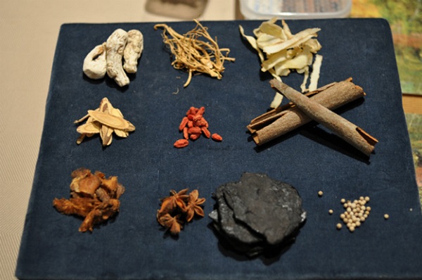 Cách làm súp Bak Kut Teh – Món ăn độc đáo của quốc đảo Sư Tử.