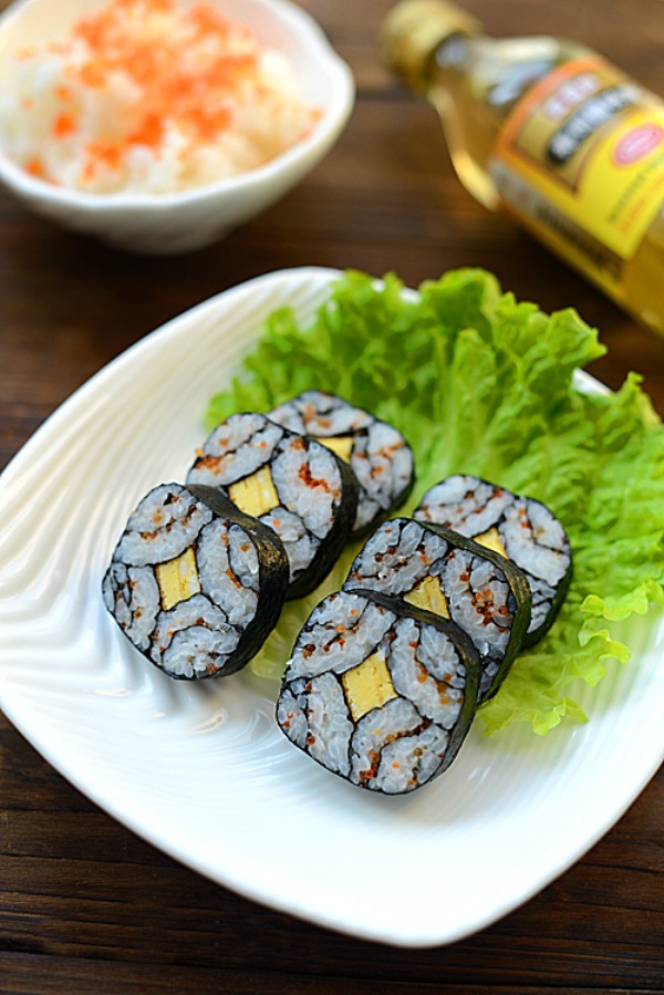 Cách làm sushi Hàn Quốc cuộn trứng tại nhà ngon NGẤT trời xanh