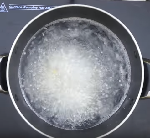 Cách làm thạch cam tươi mát, vàng lung linh, nhìn thôi cũng thèm