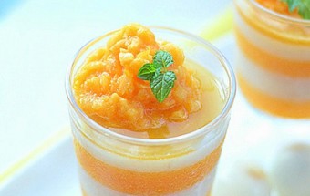 Cách làm thạch hoa quả 3 tầng rực rỡ sắc màu