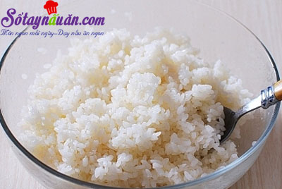 Cách làm tháp cơm sushi 8 tầng lạ, ngon, dễ làm