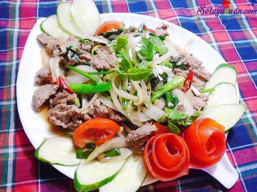 Cách làm thịt bê xào cần tỏi thơm ngon tuyệt hảo