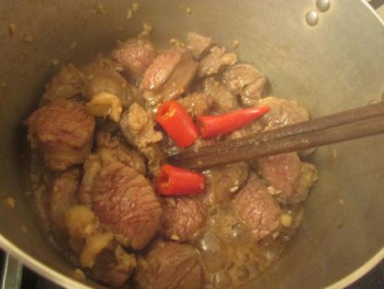 Cách làm thịt bò hầm khoai tây ngon tuyệt cú mèo